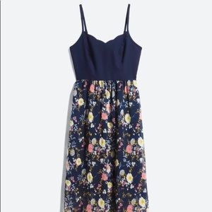 Truly Poppy Cassondra Maxi Dress size M